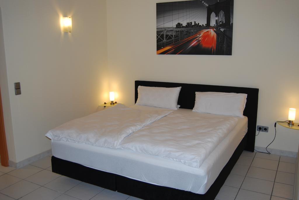 Ferienwohnungen - 2 Zierenberg Zimmer foto